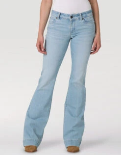 Wrangler Mae Mid Rise Trouser Jean -Equestrian Clothing Store mae mid rise trouser elena front person 112330011 wrangler 90188.1682108371