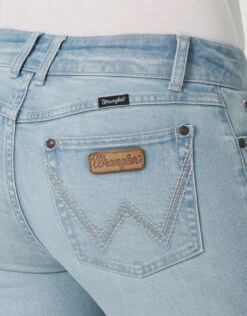 Wrangler Mae Mid Rise Trouser Jean -Equestrian Clothing Store mae mid rise trouser elena pocket detail 112330011 wrangler 54038.1682108427