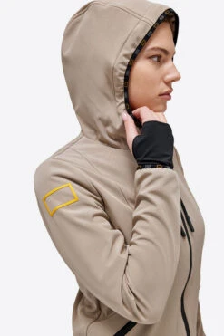 RG Hooded Softshell Jacket 14 RG Hooded Softshell Jacket -Equestrian Clothing Store rg hood jacket hazelnut detail SSW001 JS005 1005 riders gene 06167.1686191306